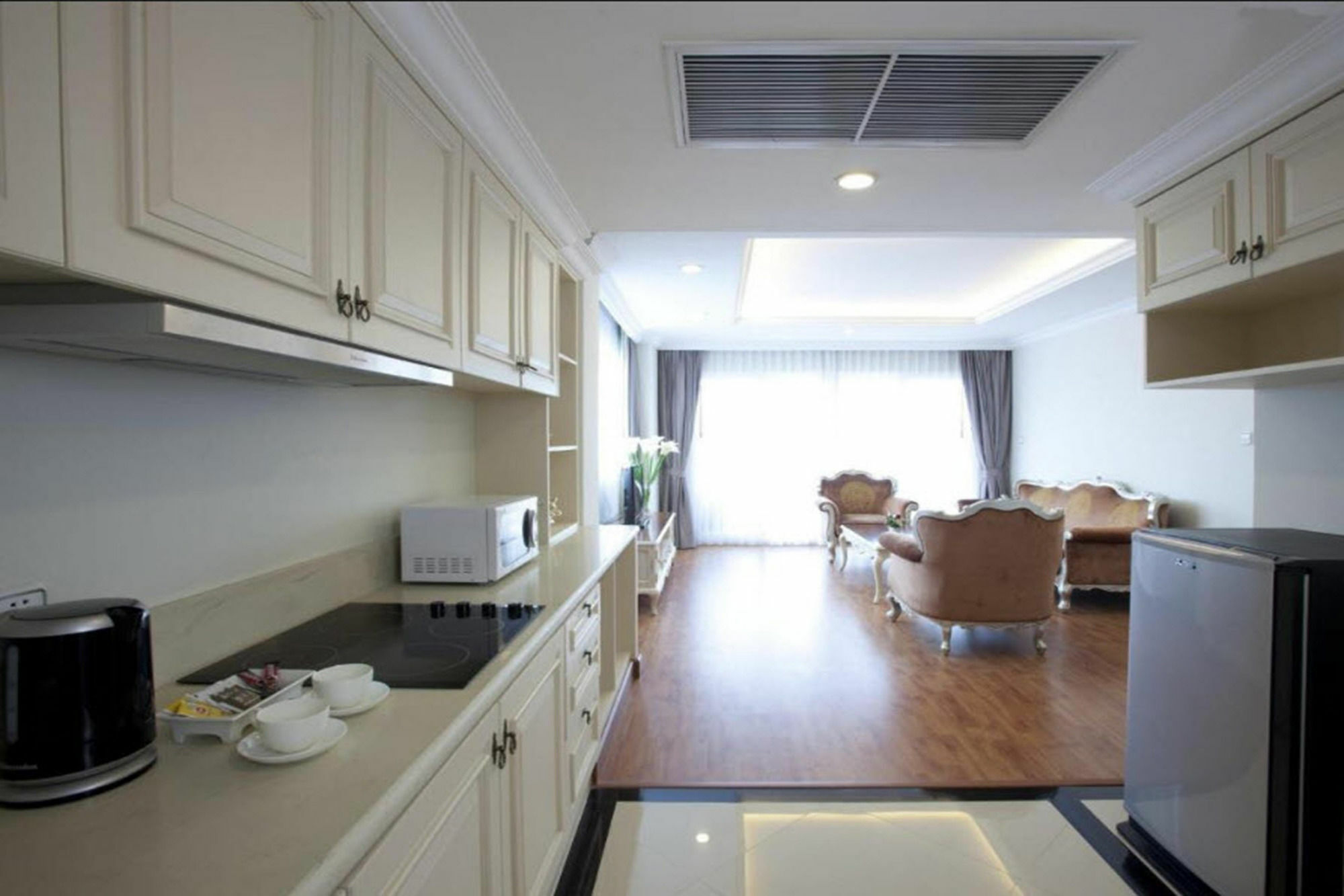 Lk Noble Suite Pattaya Εξωτερικό φωτογραφία