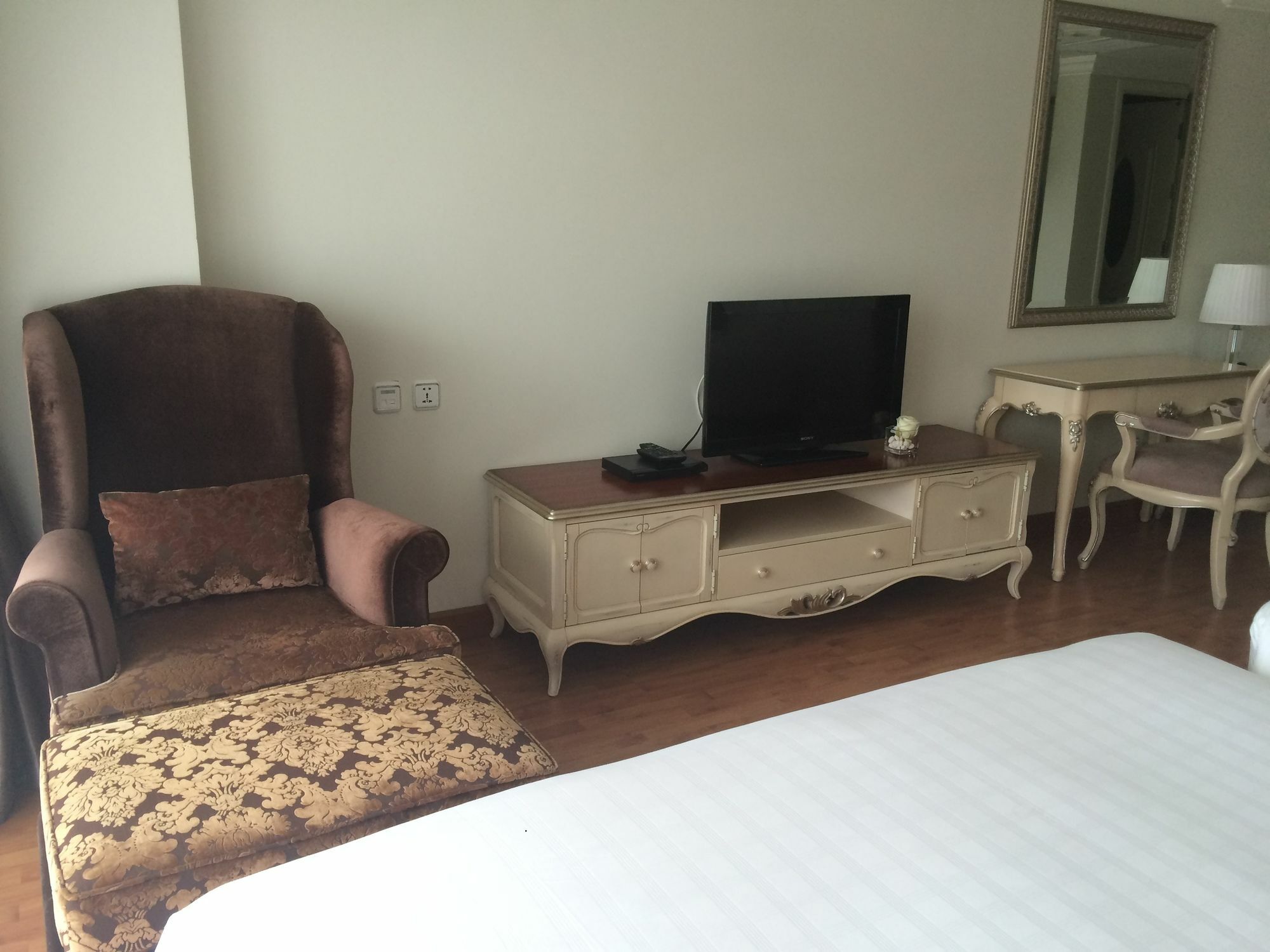 Lk Noble Suite Pattaya Εξωτερικό φωτογραφία